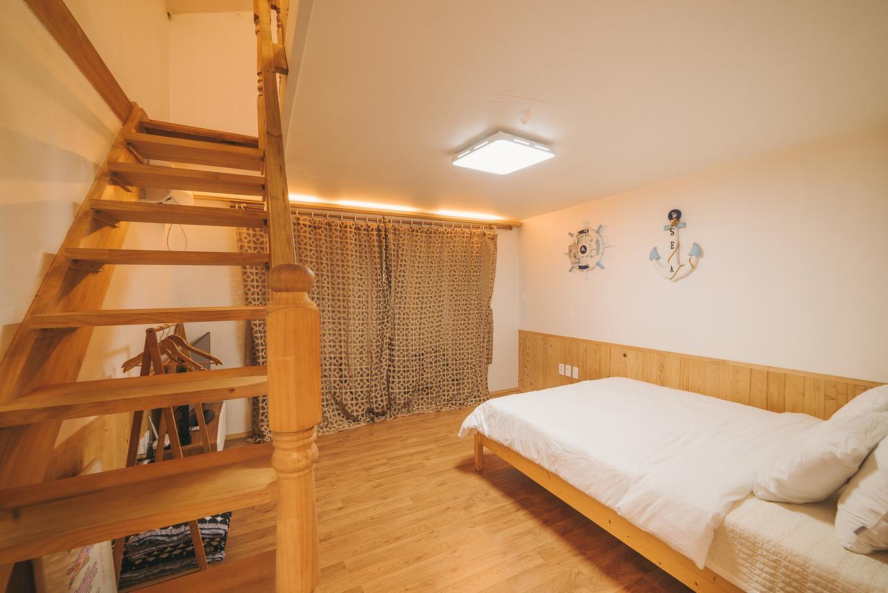Sungsan Hill Villa Сеогвипо Екстериор снимка