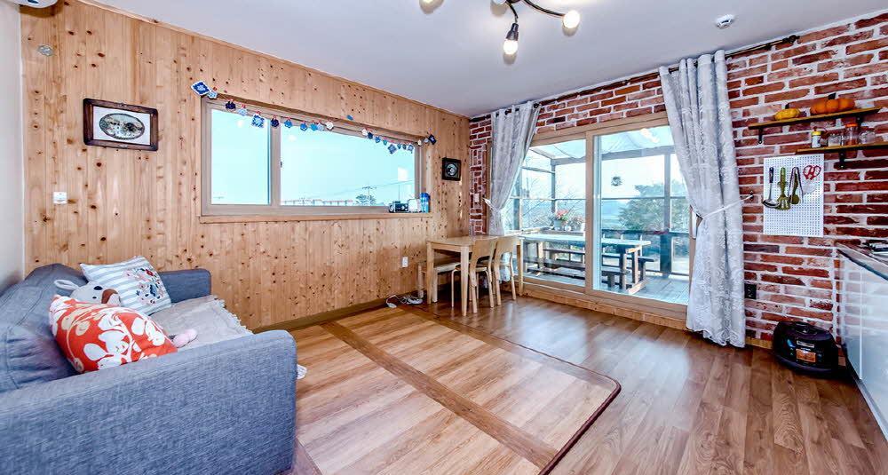 Sungsan Hill Villa Сеогвипо Екстериор снимка